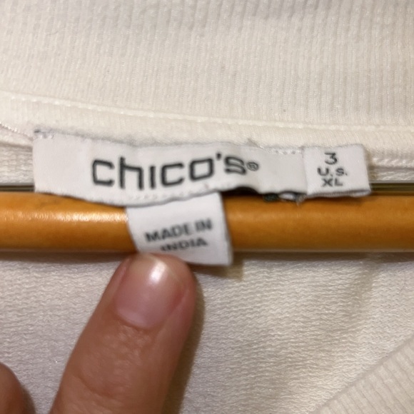 Chico’s XL (3) white short sleeve mixed media shirt. - Picture 2 of 3